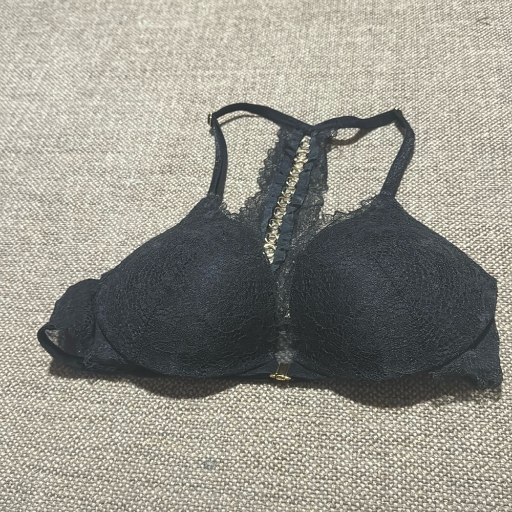Black lace size 34B bra